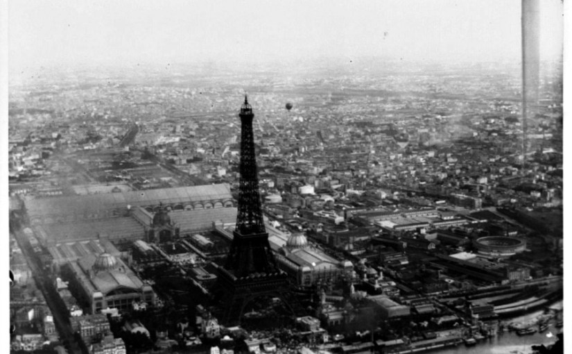 15 mai 1889 - La Tour Eiffel ouvre ses portes au public